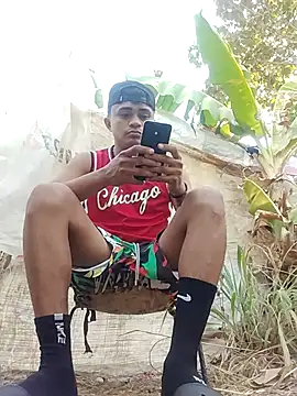 Snapshot of youngboypiss chatting on March 2, 11:39 am youngboypiss online show from March 2, 11:39 am