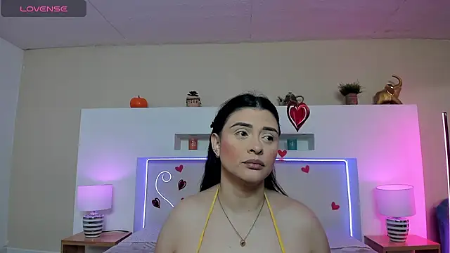 AnikaRomanoff  online show from February 16, 12:01 pm