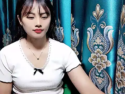 Snapshot of Nana569 chatting on April 2, 1:47 am Nana569 online show from April 2, 1:47 am
