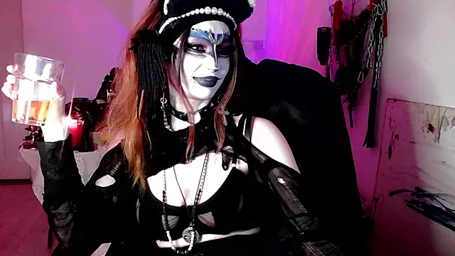 EmpressMorrigan online show from February 5, 1:05 pm