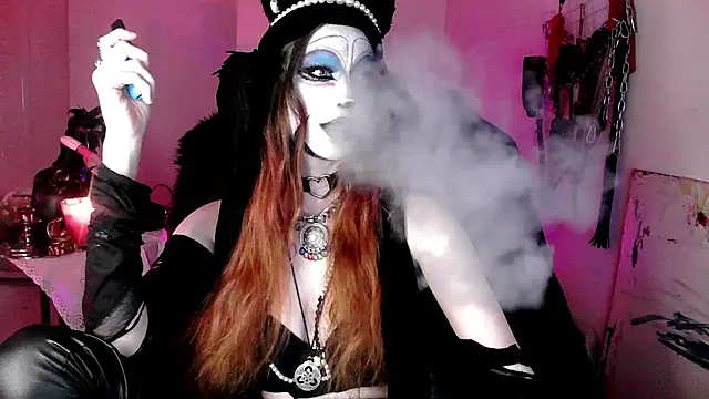 EmpressMorrigan online show from February 8, 2:09 pm