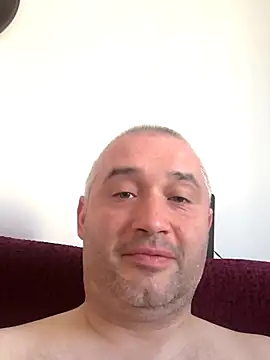 Snapshot of Olomoucak1982 chatting on May 10, 3:39 pm Olomoucak1982 online show from May 10, 3:39 pm