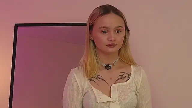 Snapshot of SweetSinTeacher chatting on January 6, 8:29 am SweetSinTeacher online show from January 6, 8:29 am