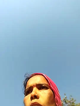 Snapshot of Chetna_sharma chatting on February 9, 3:21 am Chetna sharma online show from February 9, 3:21 am