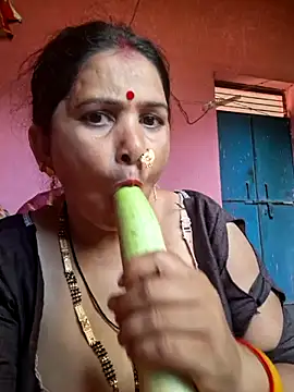 Your-shreya143 online show from July 24, 11:52 am