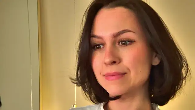 MonicaMercer online show from February 6, 7:23 am