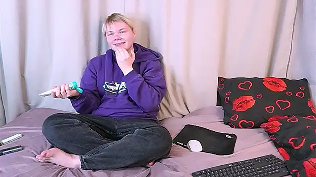 Brian Mils online show from February 25, 2:27 pm