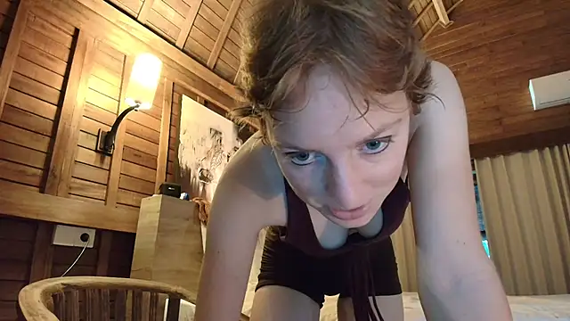 Snapshot of Ida-Rose chatting on January 11, 7:35 am Ida-Rose online show from January 11, 7:35 am