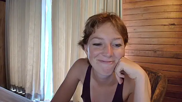 Snapshot of Ida-Rose chatting on January 19, 6:50 am Ida-Rose online show from January 19, 6:50 am