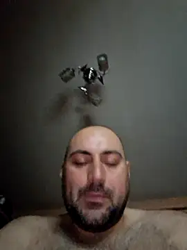 Snapshot of StephanSharp chatting on March 28, 8:41 pm StephanSharp online show from March 28, 8:41 pm