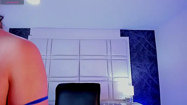 TiffanyHoustton online show from March 12, 12:11 pm