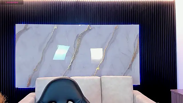 TiffanyHoustton online show from March 23, 11:58 am