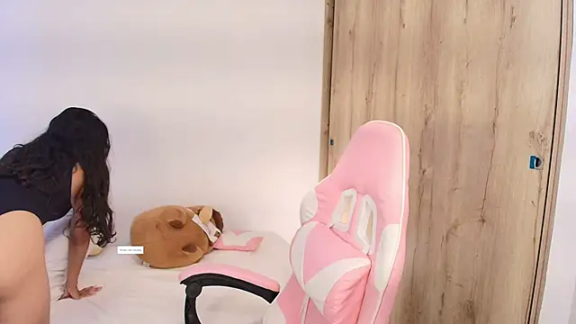 phia carter online show from March 3, 4:35 pm