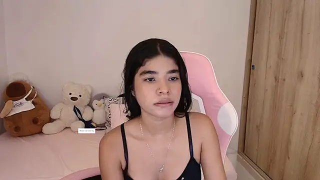 phia carter online show from April 15, 1:12 am