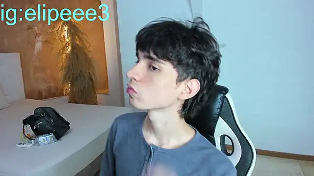 CONNOR STONNE  online show from March 6, 7:32 pm