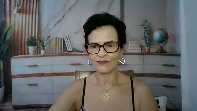 Luna-Hot0802 online show from February 20, 12:38 pm