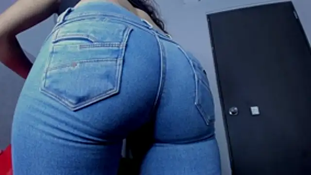 pitufa- online show from March 1, 11:45 am