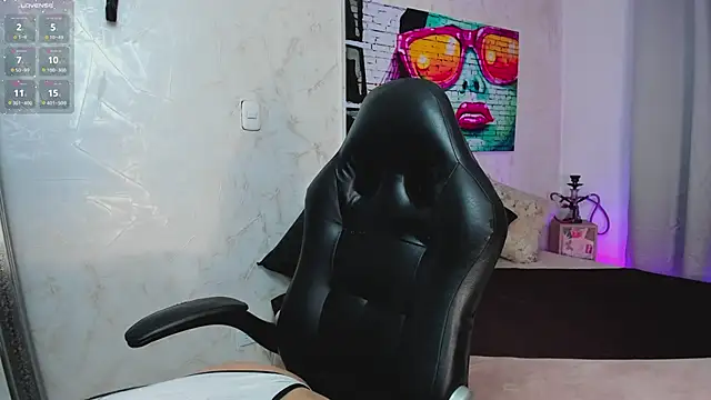 mialiore online show from February 16, 12:34 pm