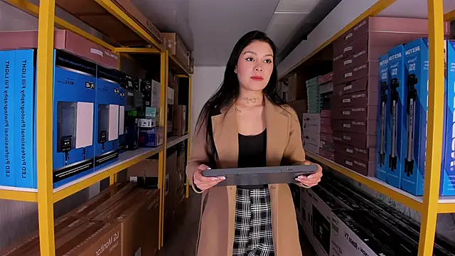 Snapshot of GabyyCute_ chatting on February 23, 11:57 pm GabyyCute online show from February 23, 11:57 pm