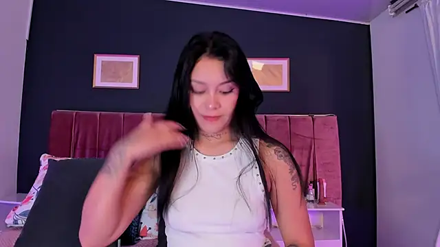 Snapshot of GabyyCute_ chatting on February 26, 12:53 am GabyyCute online show from February 26, 12:53 am