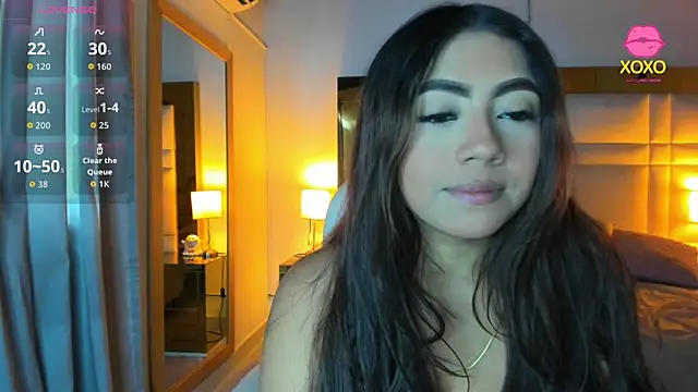 Zoei Moon online show from April 10, 7:07 pm