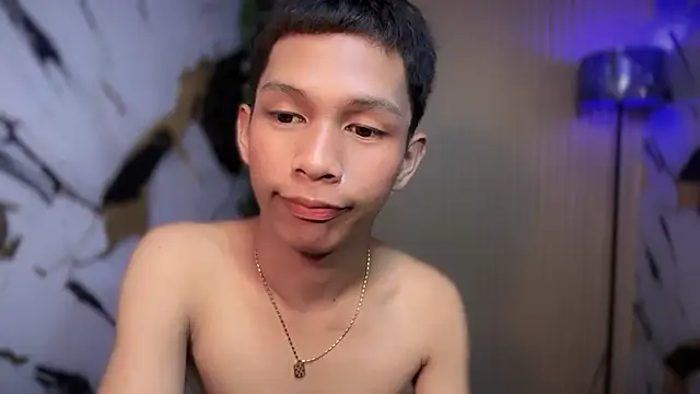 Snapshot of TheBoyAboveYou chatting on January 7, 5:26 pm TheBoyAboveYou online show from January 7, 5:26 pm