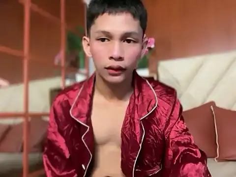 Snapshot of TheBoyAboveYou chatting on February 25, 5:11 pm TheBoyAboveYou online show from February 25, 5:11 pm