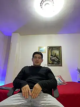 williamsmiiths16 online show from February 3, 12:21 pm