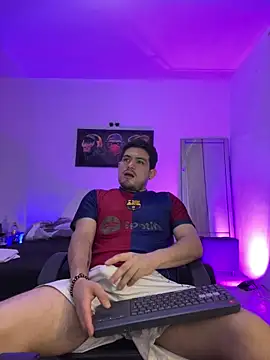 williamsmiiths16 online show from May 16, 11:42 am