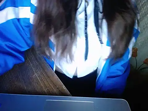 maian love online show from March 18, 8:12 pm