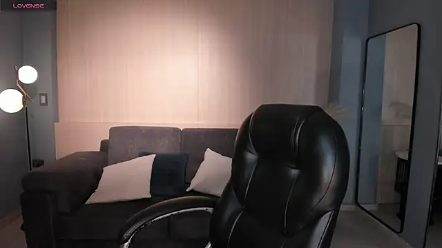 MadisonKane online show from April 20, 11:13 am