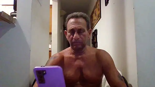 Snapshot of johnnymarino1010 chatting on July 26, 8:38 pm johnnymarino1010 online show from July 26, 8:38 pm