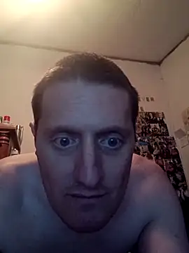 Snapshot of snowbird1117 chatting on January 7, 5:21 am snowbird1117 online show from January 7, 5:21 am