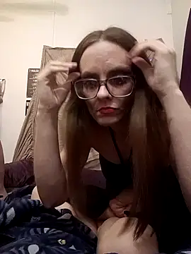 Snapshot of snowbird1117 chatting on January 9, 4:26 am snowbird1117 online show from January 9, 4:26 am