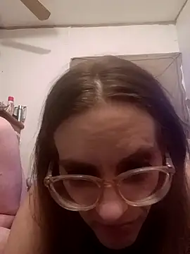 Snapshot of snowbird1117 chatting on January 9, 4:32 pm snowbird1117 online show from January 9, 4:32 pm