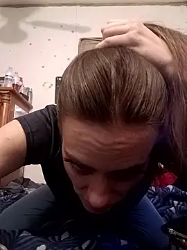 Snapshot of snowbird1117 chatting on January 13, 6:13 pm snowbird1117 online show from January 13, 6:13 pm