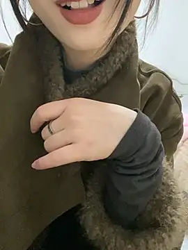 Snapshot of yaqing666 chatting on January 13, 2:22 pm yaqing666 online show from January 13, 2:22 pm