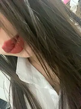 Snapshot of yaqing666 chatting on February 8, 11:24 am yaqing666 online show from February 8, 11:24 am