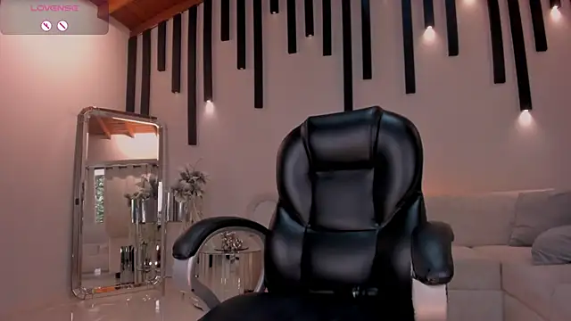 ChloeManson online show from February 5, 8:46 pm