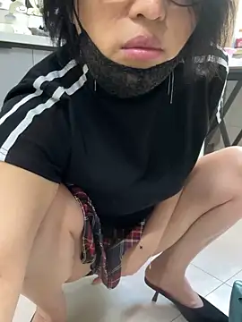 luckybaby666999 online show from May 15, 11:34 pm