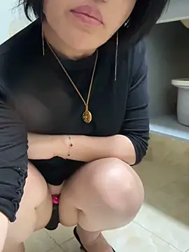 luckybaby666999 online show from May 31, 11:50 pm