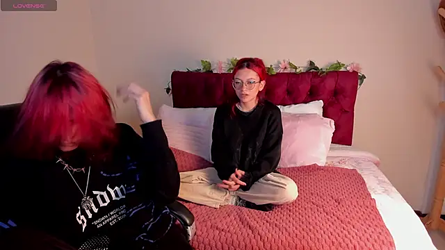 Snapshot of Eros_Nyx_ chatting on May 20, 1:06 pm Eros Nyx online show from May 20, 1:06 pm