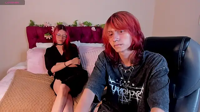 Snapshot of Eros_Nyx_ chatting on June 11, 4:10 am Eros Nyx online show from June 11, 4:10 am