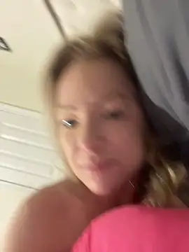 sinfulsara online show from December 18, 2:12 pm