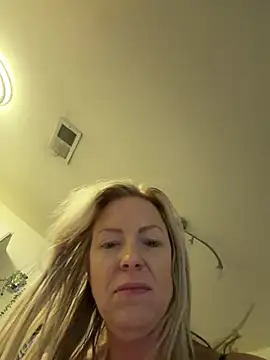 sinfulsara online show from February 20, 10:16 am