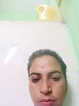 Snapshot of Big_soniya55A chatting on May 15, 1:23 am Big soniya55A online show from May 15, 1:23 am