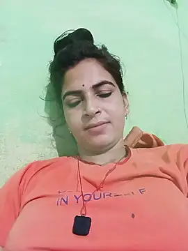 Snapshot of Big_soniya55A chatting on May 19, 3:13 am Big soniya55A online show from May 19, 3:13 am