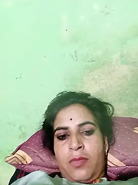 Snapshot of Big_soniya55A chatting on May 19, 6:14 pm Big soniya55A online show from May 19, 6:14 pm