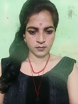 Snapshot of Big_soniya55A chatting on June 5, 11:43 pm Big soniya55A online show from June 5, 11:43 pm