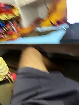 Snapshot of BoyMuslimTelugu chatting on January 13, 11:48 am BoyMuslimTelugu online show from January 13, 11:48 am